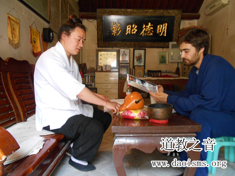 葡萄牙弟子在西安青华宫学道
