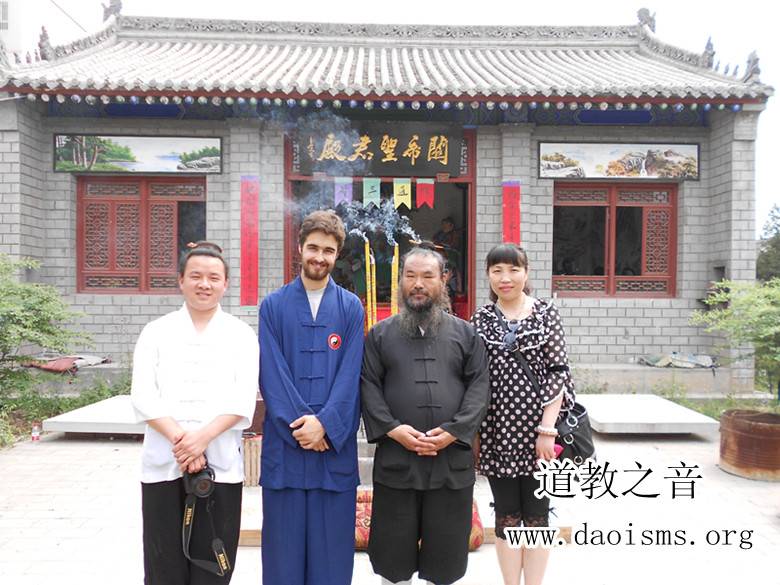 葡萄牙弟子在西安青华宫学道