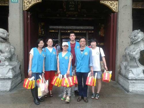 上海城隍庙举行“端午·送吉祥”活动