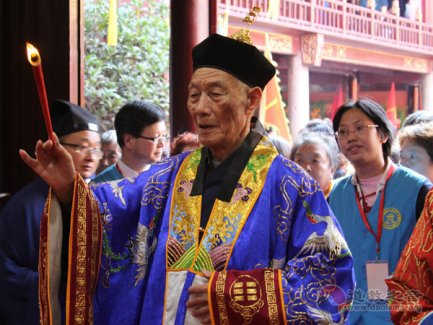 正一天师清微派22代传人——薛明德道长