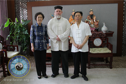 美国道教协会至厚道长一行拜访中国道教协会