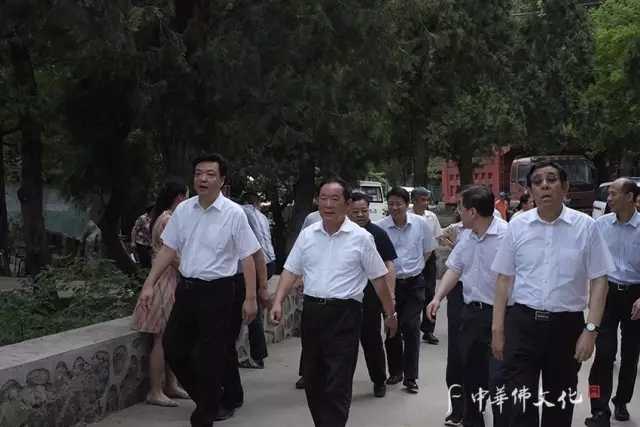 全国政协民宗委主任朱维群一行在北京考察