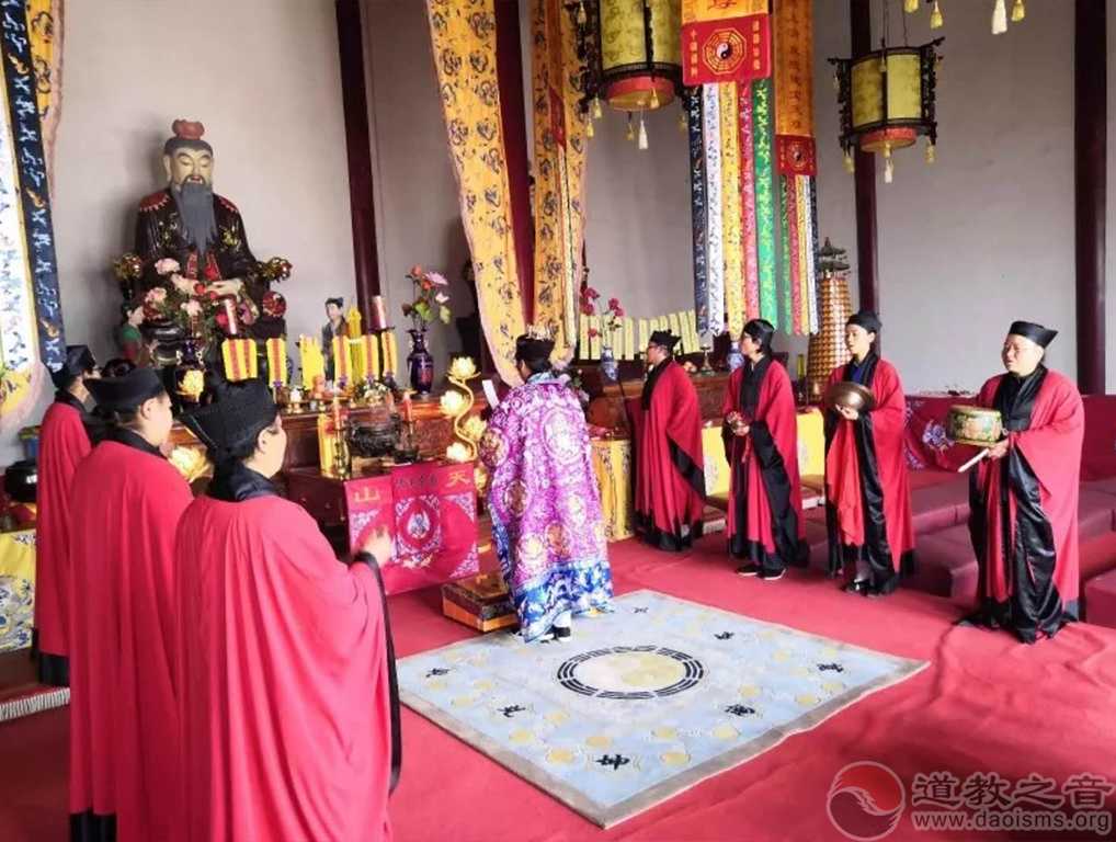 陕西省商洛市山阳县天竺山云盖观举行传统庙会