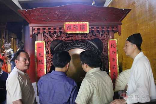 柬埔寨友好客人一行来上海东岳庙参访交流