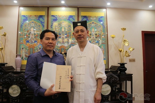 柬埔寨友好客人一行来上海东岳庙参访交流