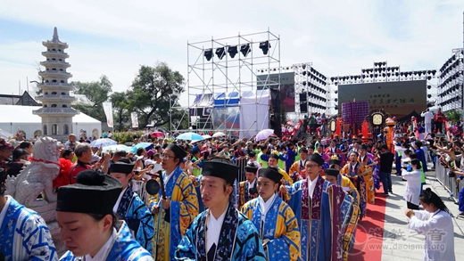 吉林市玄帝观举行陈崇真方丈升座暨复建十二周年庆典活动