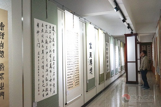 吉林省吉林市北武当玄帝观多种方式庆国庆