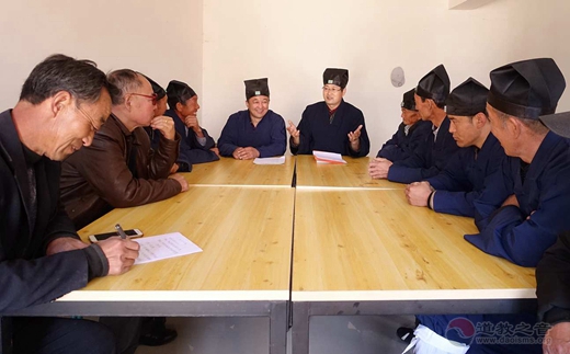 陕西榆阳西大龙王庙举行升国旗仪式暨“四进”道观活动