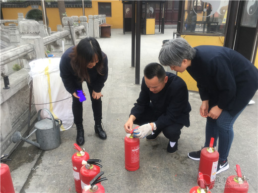 江苏省苏州城隍庙参加苏州市民族宗教系统第十八届消防运动会