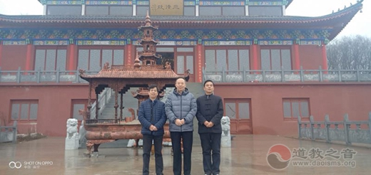 江苏省道教协会秘书长许兵一行赴方山洞玄观调研