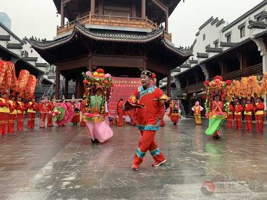 庐州府城隍庙举行城隍爷和城隍奶奶出巡活动