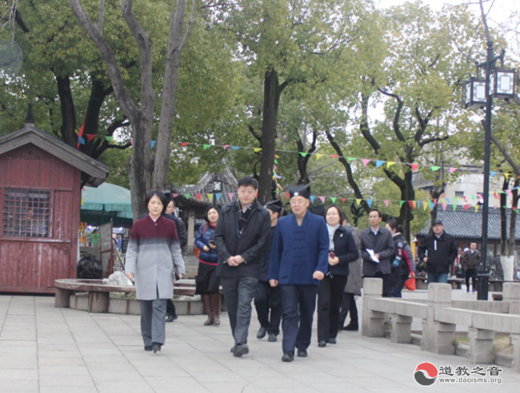 苏州市副市长聂飙到苏州玄妙观走访慰问