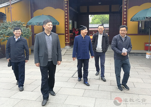 江苏省民宗委、苏州市民宗局领导到玄妙观进行安全检查
