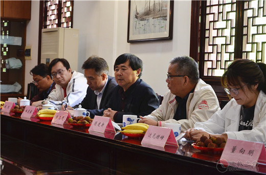 上海市文明和谐寺观教堂创建核查组莅临上海白云观检查