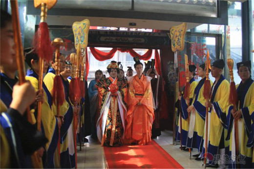 徐州市举行首次道教婚礼演绎“二岸一家亲”