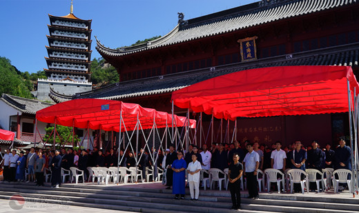 浙江道教学院圆满举行首届本科班毕业典礼