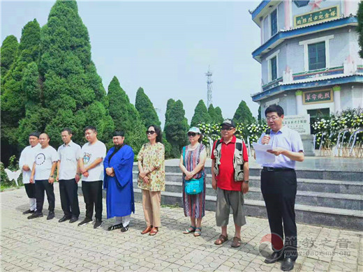 高阳县道教界瞻仰高蠡暴动烈士陵园接受爱国主义教育