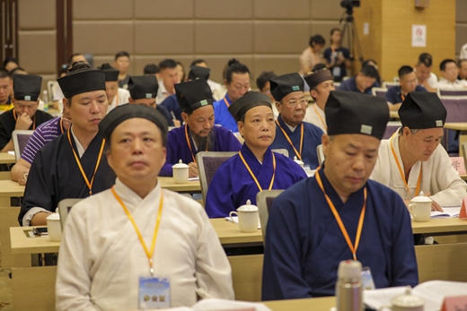 广东召开现场会以推进文明敬香为抓手深化佛教道教商业化治理工作