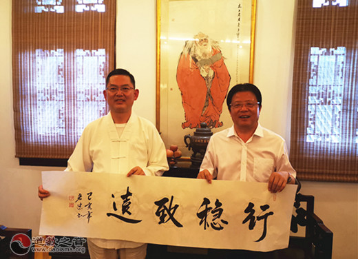 海安市委书记顾国标一行到上海城隍庙参访交流