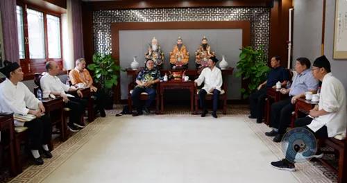 印尼三教庙宇协会代表团一行拜访中国道协