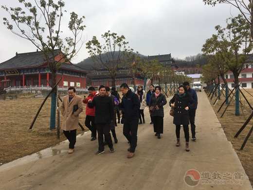 上海华爱基金会一行参访南京方山洞玄观