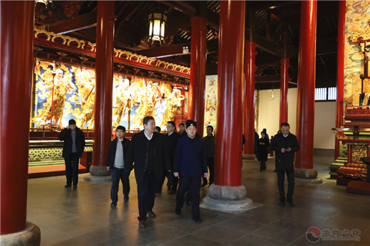 苏州市副市长曹后灵节前走访慰问玄妙观