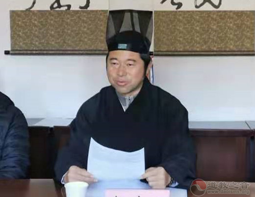 云南省道教协会龙泉观组织学习《宗教团体管理办法》