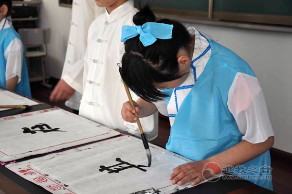上海城隍庙与黄浦区回民小学联合举行国学展示活动