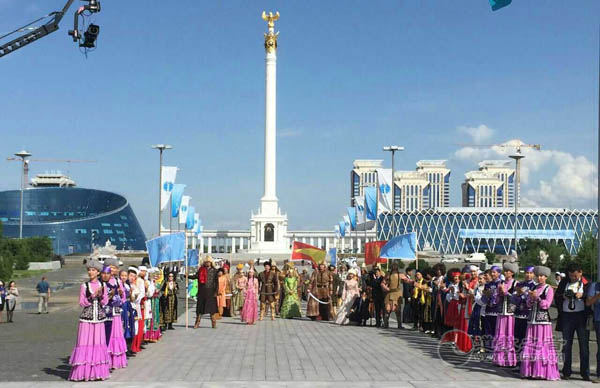 中国江南娱乐在线登录账号
出席第五届世界与传统宗教领袖大会