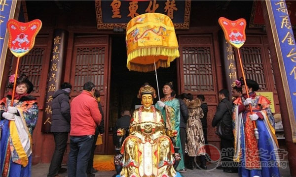 泰山圣母碧霞元君金身塑像将起驾巡游九州
