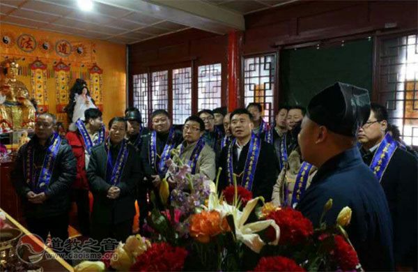 内蒙古包头市区两级政协委员参访南龙王庙