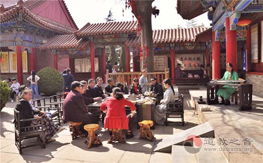 春熙道茶会在陕西省西安市骊山明圣宫举行