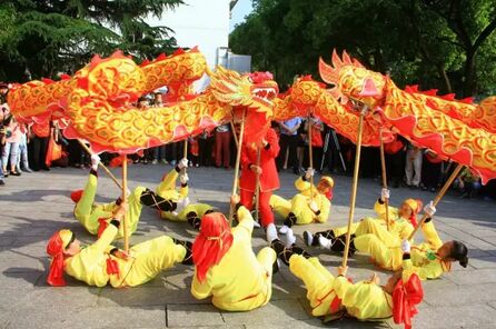 湖南省南岳举办大型朝圣活动“九龙朝圣”