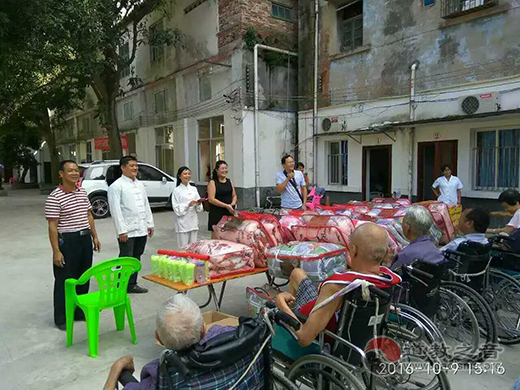 广西桂平市道协开展2016年重阳节敬老活动