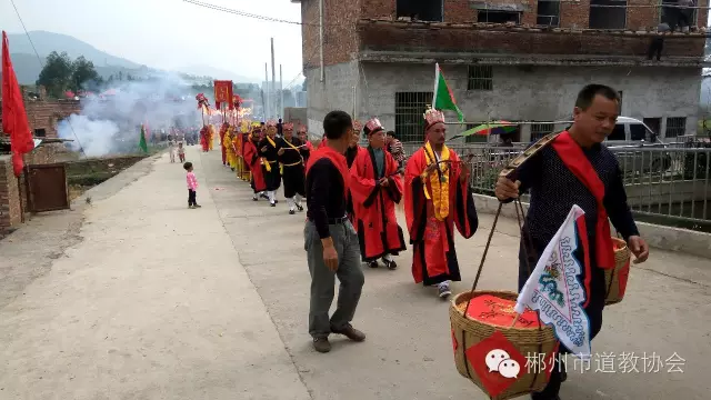 湖南省郴州市临武石门村举行“龙祭”活动