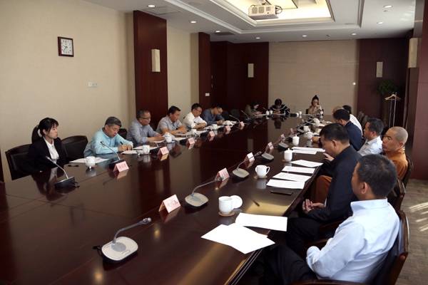 上海市政协召开协商办理宗教文化遗产保护座谈会