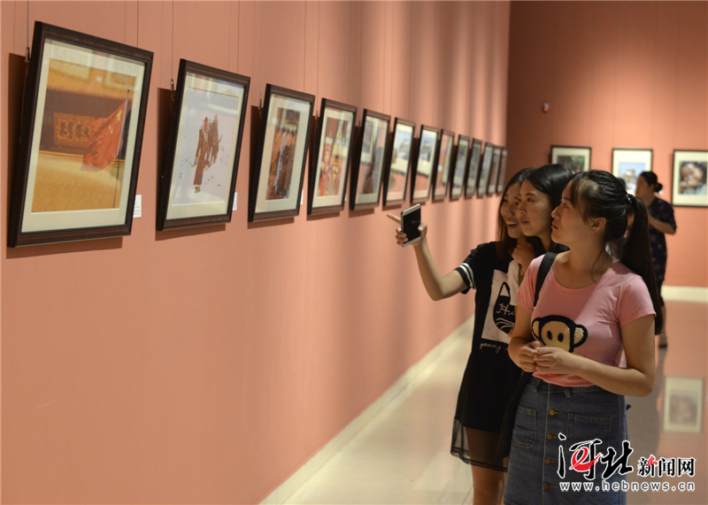 河北省民族宗教界书画摄影展在石家庄举行
