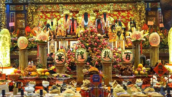 新加坡韭菜芭城隍庙庆祝奉祀清溪显佑伯主100周年庆典开幕