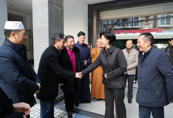 四川省委常委、统战部部长田向利走访四川省性各宗教团体