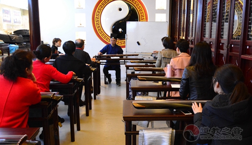 上海慈爱公益基金会第六期国学•古琴启蒙班正式开班