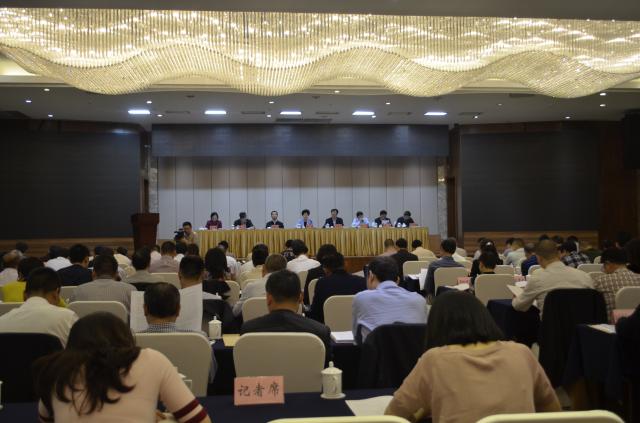 重庆市召开市委民族宗教工作领导小组全体会议暨全市民族宗教工作会议