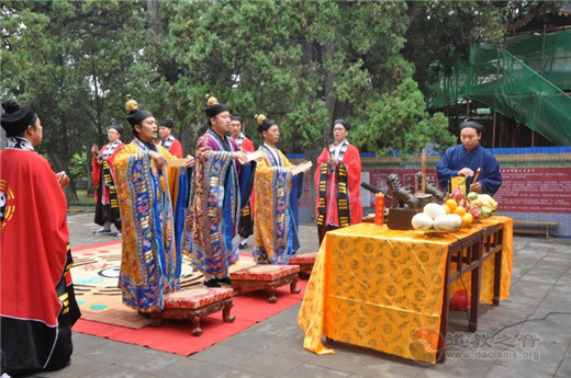 中岳庙举行纪念抗日战争胜利七十三周年祈福道场