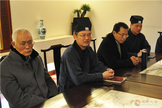 上海城隍庙举行“披度拜师”活动