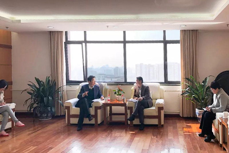 上海市民宗局副局长走访宗教领域专家学者