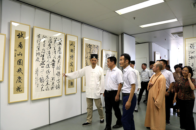 上海市松江区举办民族宗教界庆祝新中国成立70周年书画展