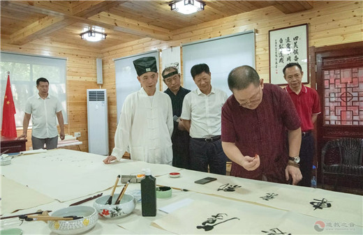 南昌市宗教文化交流协会举办庆祝新中国成立七十周年名家书画展