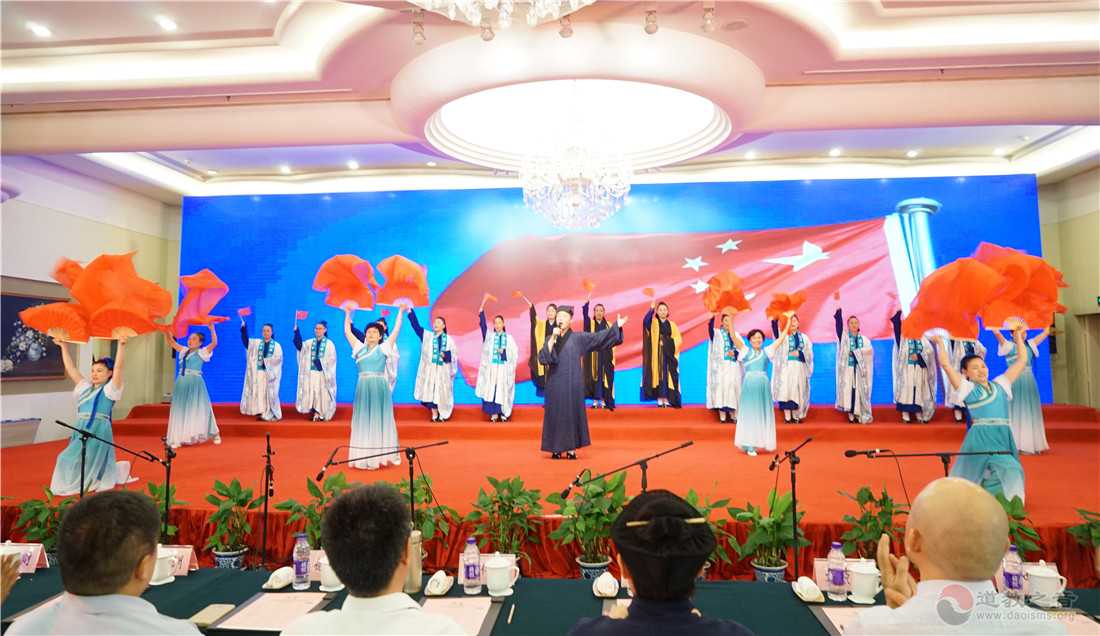 江苏省道教协会第四届道教文化艺术节暨第二届太湖论道在无锡举行