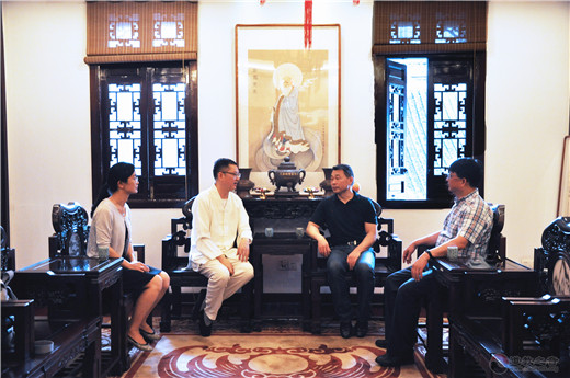上海市民宗局副局长王凡到上海城隍庙检查指导恢复开放准备工作