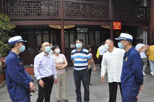 市、区民宗部门到上海城隍庙检查指导消防安全工作