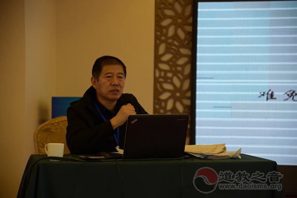 王俊杰调研员进行《宗教团体管理办法》讲座 (2)